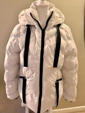SAINT & SINNER WHITE PUFFER SKI JACKET WITH BLACK DETAILS- US 10 ( Medium)